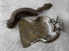 Antique Art Nouveau Brass Crumb Dustpan & Brush Set “Silent Butler” c.1900–1940