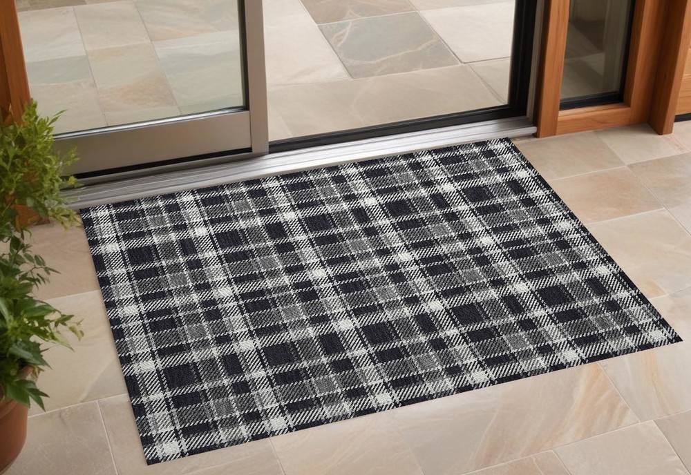 3′ X 5′ Black Gray and White Plaid Washable Non Skid Rug