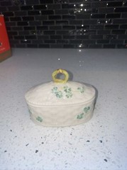 VTG Belleek Pottery Ireland Trinket Box w/Lid Basket Weave with Green Shamrocks