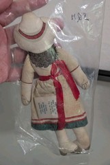 Vintage 1979 HALLMARK Famous Americans ANNIE OAKLEY Cloth Doll