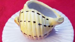 VINTAGE 1975 Fitz & Floyd Shell Pattern Round Trinket Box Seashell Lid Ceramic