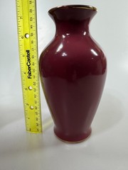 Vtg Yamaji Company, Seihou Kiln, Japanese Porcelain Vase, oxblood with gold rims