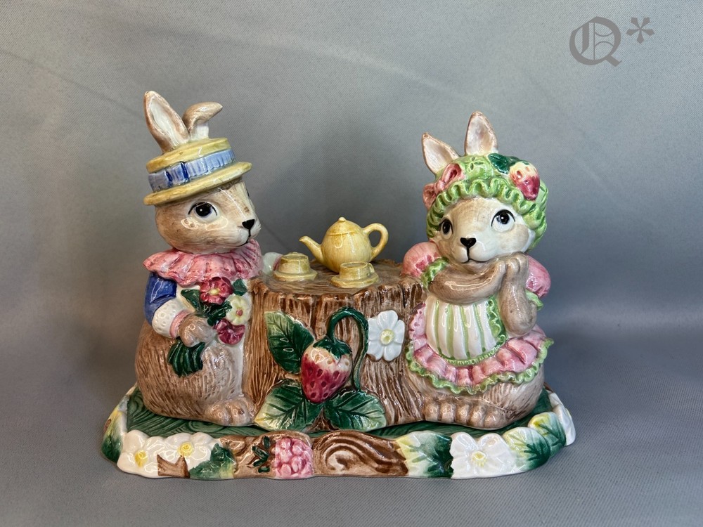 1990s Fitz and Floyd Bonnet Hill Butter Dish