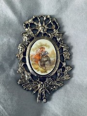Vintage Oval Miniature Picture Brass Frame Convex Glass Ornate Cameo Fragonard