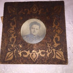 Antique Thistle Picture Frame Oval Pyrography Wood Folk Art Celtic Scottish Vtg