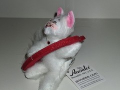 Annalee 3 in “Kitty Love” White Cat Felt Heart Artist Doll Valentine’s Day New