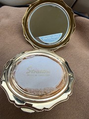 Vintage Stratton Wedgwood Jasperware Classical Design Compact Mirror English