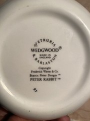 Wedgwood Beatrix Potter Peter Rabbit Bowl 6 Inch Bunny with Basket Sticker