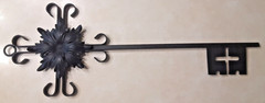 Vintage Cast Iron Skeleton Key Gothic Wall Decor MCM Medieval 1960s 28″ 3 Pc