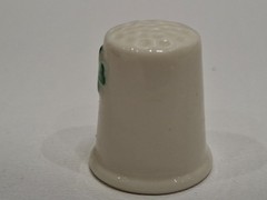 Belleek Ireland Shamrock Porcelain Thimble Vintage 7th Brown Mark Collectible