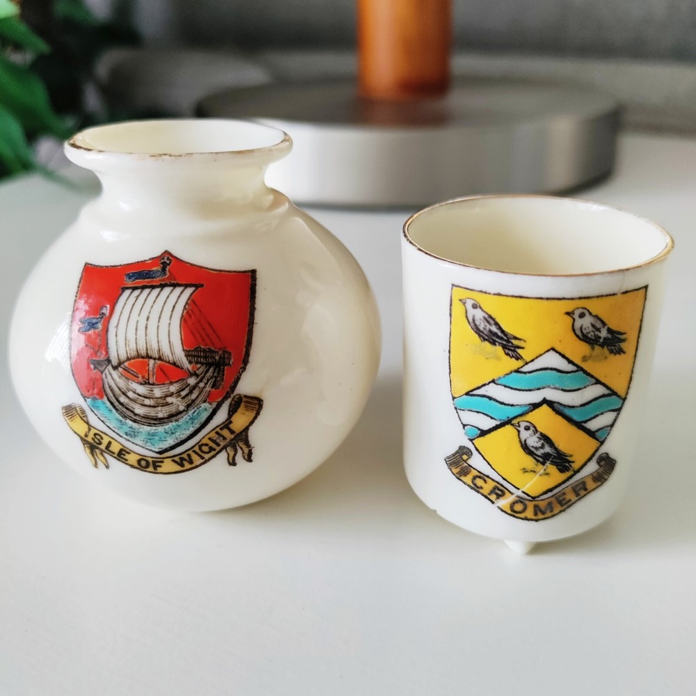 Set of 2 Antique WH Goss Mini Vases – Isle of Wight & Cromer United Kingdom