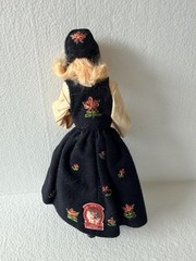 VTG Hilda S. Ege Norwegian Doll Gudbrandsdal Bunad National Costume 9″