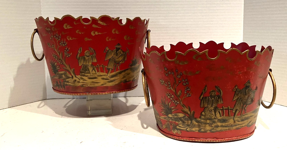 VTG RARE PAIR RED/GOLD CHINOISERIE TOLE CACHE POTS, GOLT GILT HOLLYWOOD REGENCY