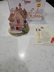 Lilliput Lane – Edzell’s Summer House – original box with a deed Never Displayed