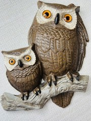 Vintage 1977 Mom + Baby Owl Wall Hanging Burwood Products Co Hard Plastic MCM