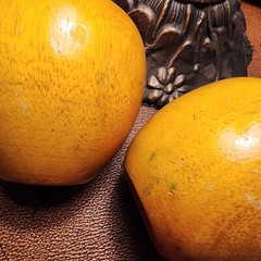 Vintage 2 WOODEN Golden APPLEs Hand carved hand painted Unbranded Beautiful