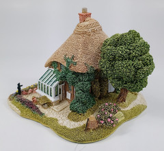 Lilliput Lane “Gardners Cottage”, Collectors Club Special, United Kingdom. 1991.