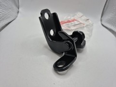 Honda CR-V Mk3 2009- Genuine Right Hand Rear Lower Door Hinge 67920SWA003ZZ