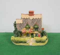 Lilliput Lane Miniatures Cotman Cottage. Mint in its original box.