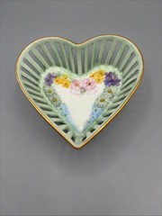 3″ Heart-shaped Trinket Dish – Schwarzenhammer Bavaria Germany – Signed