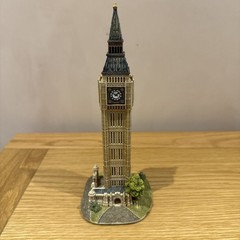 Lilliput Lane – Big Ben – L2211 – Britain’s Heritage Range – Boxed & Deeds