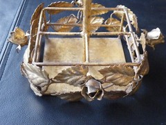 RARE VINTAGE Italy TOLE Gold Rose CENTERPIECE 4 Compart HOLDER Hollywood Regency