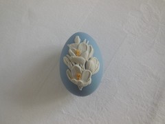 Wedgwood Tricolor White & Yellow On Blue Jasperware 2.75″ Crocus Flower Egg Box
