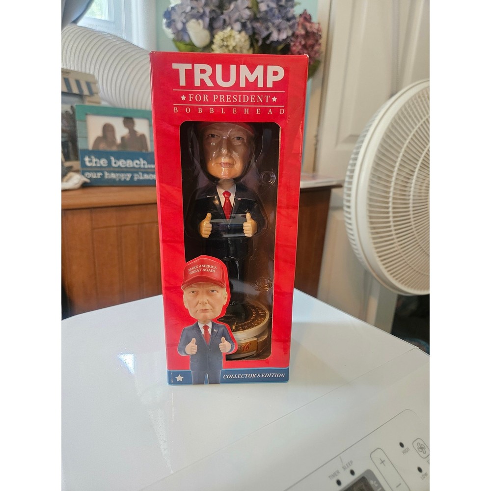 2016 Donald Trump Bobblehead Collectors Edition NIB
