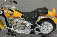 2000 Hot Wheels Motorcycle Harley Davidson Fat Boy 1/18 Scale Model Biker
