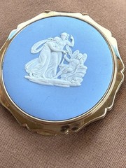 Vintage Stratton Wedgwood Jasperware Classical Design Compact Mirror English