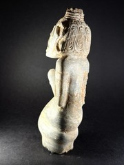 RARE ANCIENT PRE COLUMBIAN STONE CARVED TAINO BEHIQUE CROUCHED POSITION C 900AD