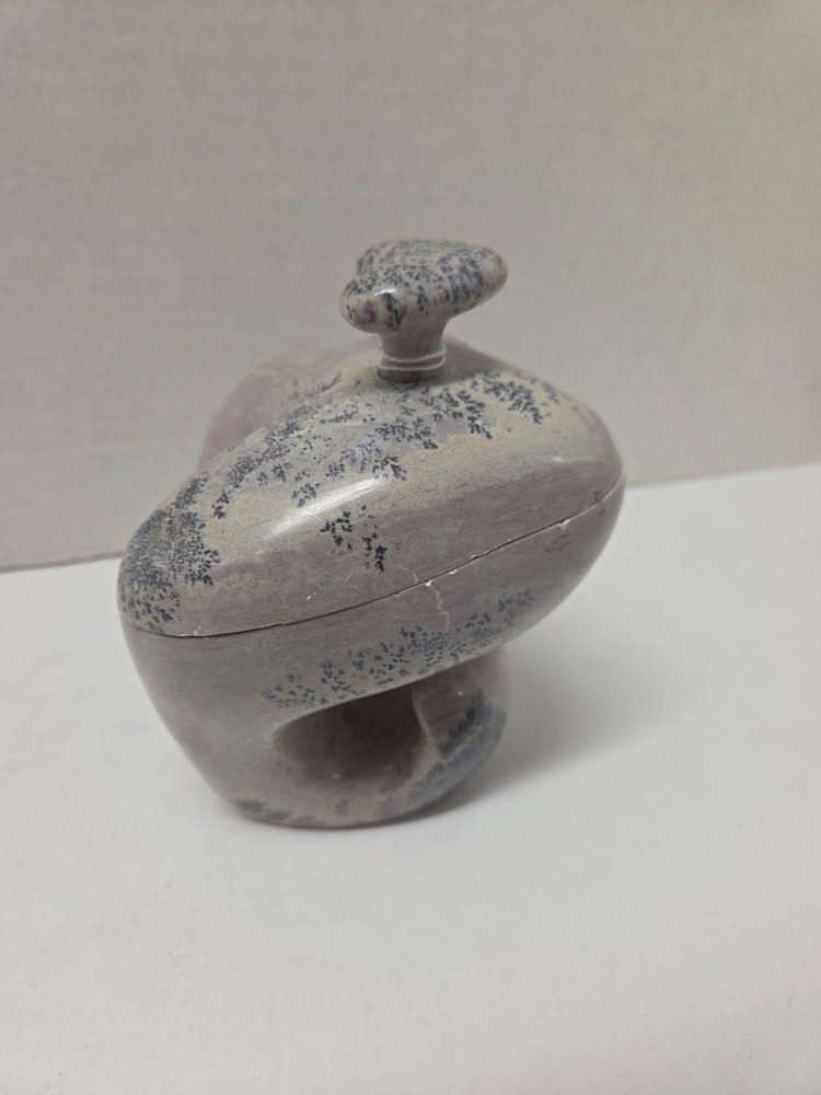 UNUSUALLY SHAPED ABSTRACT HAND-CARVED SIGNED SOAPSTONE TRINKET BOX W LID-UNIQUE!