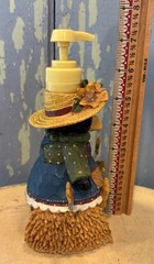 Vtg 1990s Country Crow in Dress Shaped Soap/Lotion Dispenser Sunflowers Strawhat