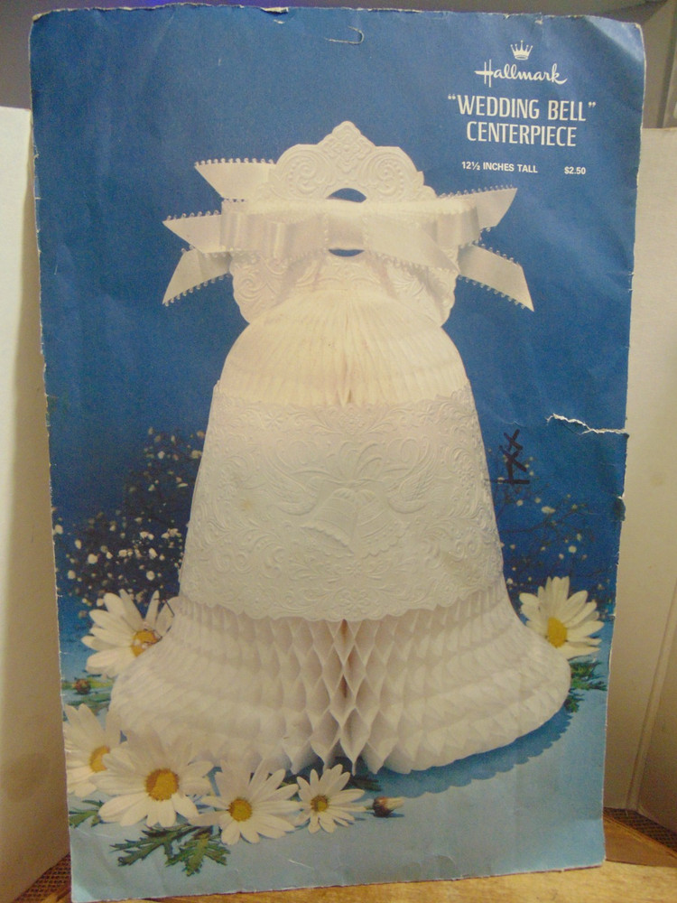 Vtg Hallmark “Wedding Bell” Honeycomb Centerpiece – 12.5” Made in USA