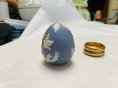 FRANKLIN MINT Egg Blue Parian-Style Porcelain 1988 Collectors Treasury Of Eggs
