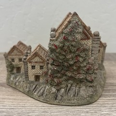 David Winter “Alms House” Vintage Miniature Cottage 1983 Hines Great Britain