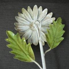 Vintage MCM Tole Painted Metal DAISY Floral Wall Hook Italy BOHO Flower Toleware
