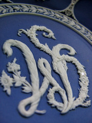 WEDGWOOD RARE 1790 DARK BLUE JASPER DISH MONOGRAM (WS) IN FLOWERS SARAH WEDGWOOD