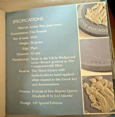 2018 Wedgwood Blue Jasperware 5 Pound Coin The Three Graces Ltd Ed 449 COA Box