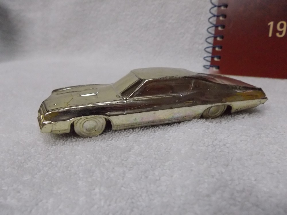 Vintage 1970 Ford Falcon Gold Torino Cobra Jet Trophy Topper
