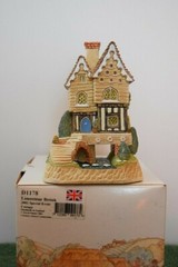 David Winter Enesco Limestone Brooke Mint in bx 2002 Special Event Cottage D1178