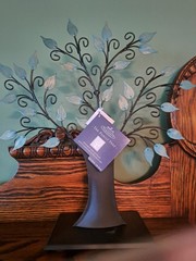 HALLMARK 2003 The Family Tree Keepsake Picture Ornament Display Tree & 5 Frames
