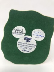 Lilliput Lane Disney Collection Hall Of Presidents MIB w COA. Ltd. Ed. Signed