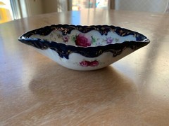 Unbranded Vintage Navy Blue Pink Floral Ceramic Trinket Dish 7.5″ x 3.5″ x 2″