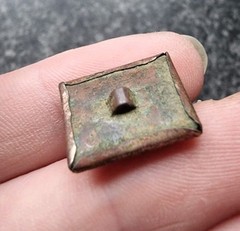 Painted Dog Cufflink Essex Crystal / Reverse Intaglio Metal Detecting Find