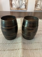 VINTAGE RARE SET OF 2 STYSON METAL BARREL MUGS MADE IN OCCUPIED JAPAN, 1950