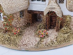 Lilliput Lane “Ostlers Keep”, One of Our Miniature Masterpieces, United Kingdom.