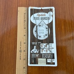 Vintage Adjustable Plate Hanger in Original Packaging Fits 6″ to 11″ NOS
