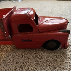 1940’s Structo Toys Diamond T Dump Truck Steel 20” Fireball Motor Red