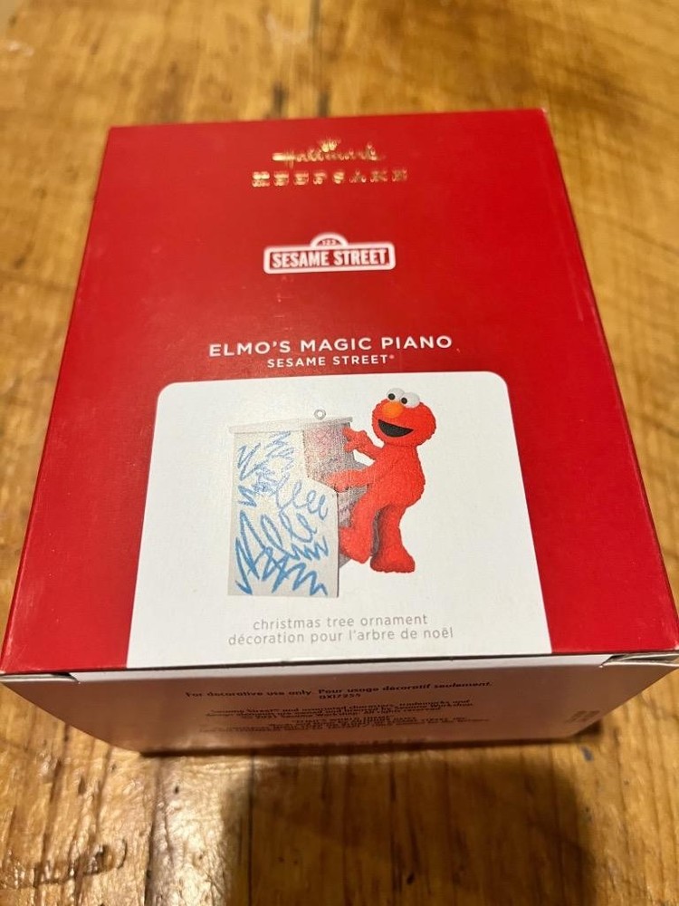 Hallmark Keepsake Ornament 2021 Elmo’s Magic Piano Sesame Street Magic Sound